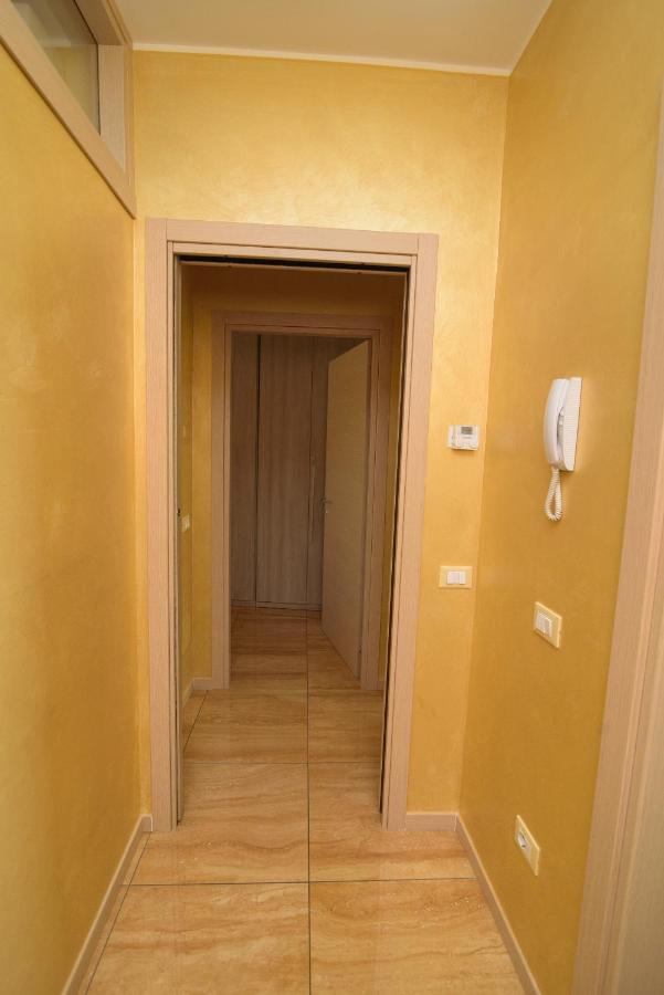 S Onofrio Apartment Rho
